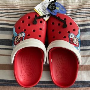 Super Mario Crocs